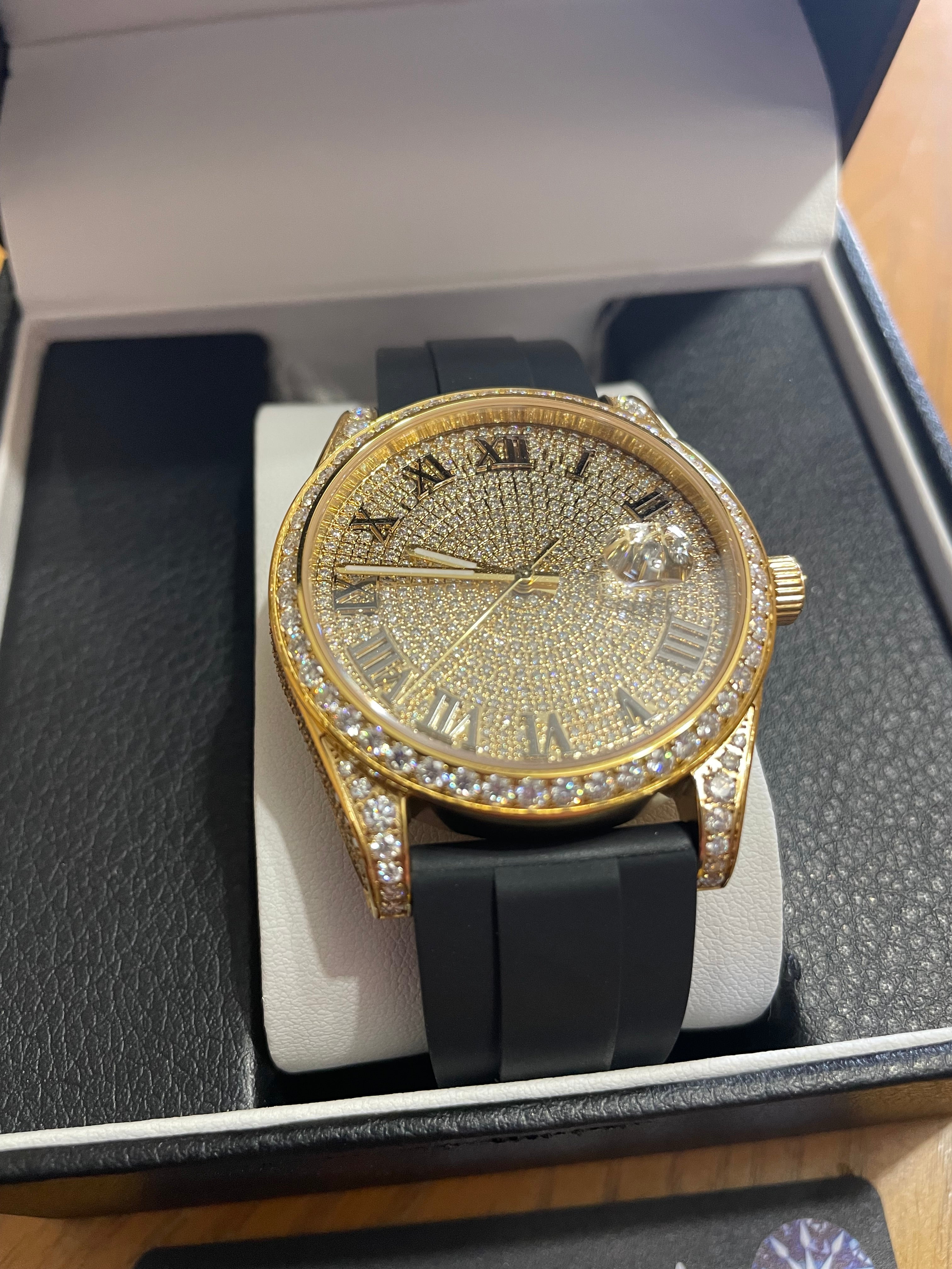 😍 VVS1 Unisex One Size Fits All Moissanite Watch 😍