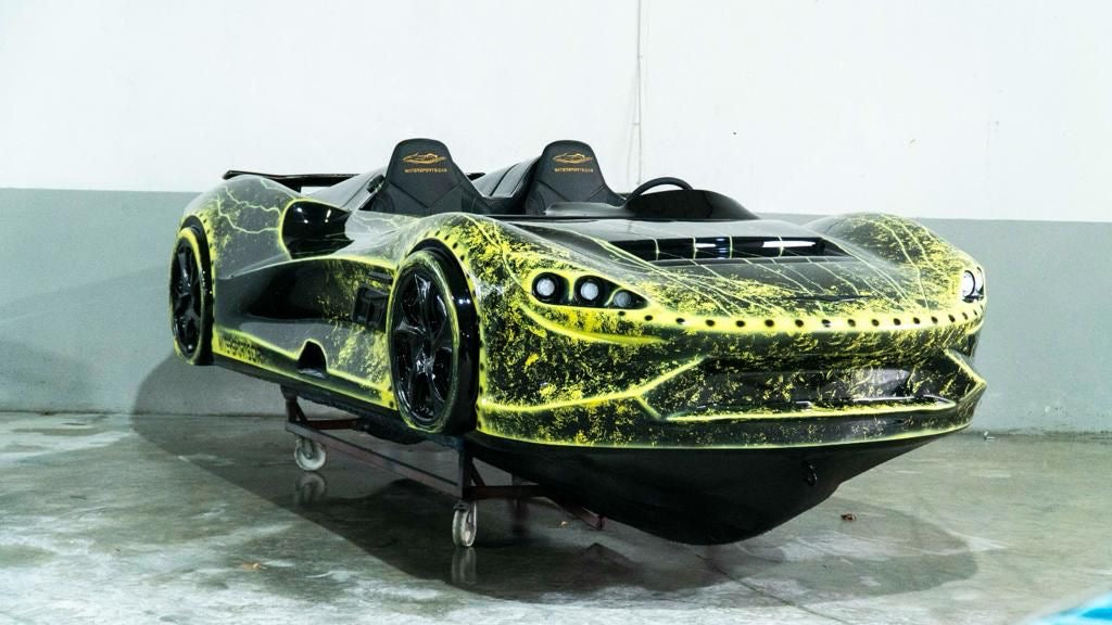 💯The Water Sports Jet Car - Sports Cars in the Water💯